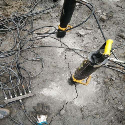 廣西崇左礦山開采 高效替代鉤機，現代化破石機械引領產業升級