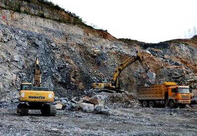 峽谷常青松，演繹經(jīng)久情——小松挖掘機十余載礦山征戰(zhàn)記